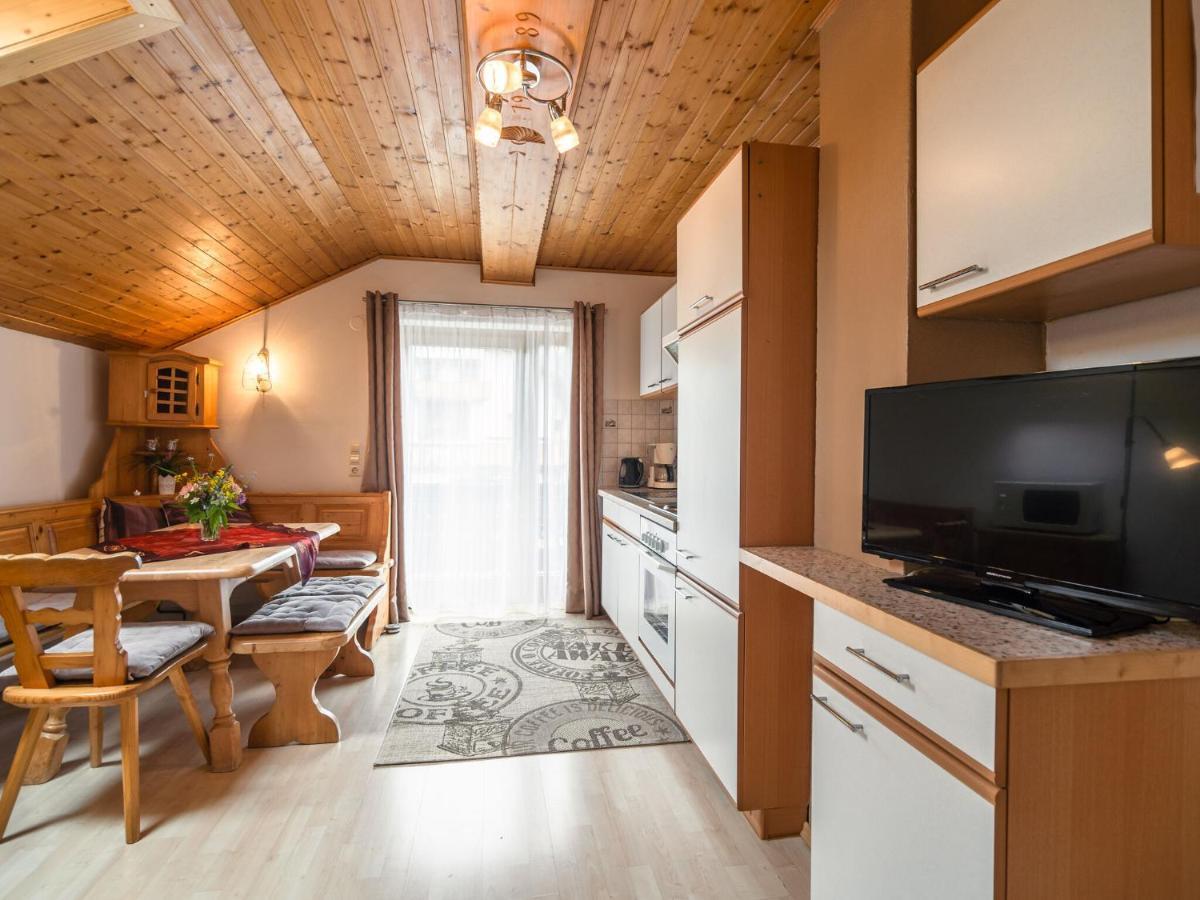 Apartment In Tr Polach Carinthia With Pool Tröpolach المظهر الخارجي الصورة